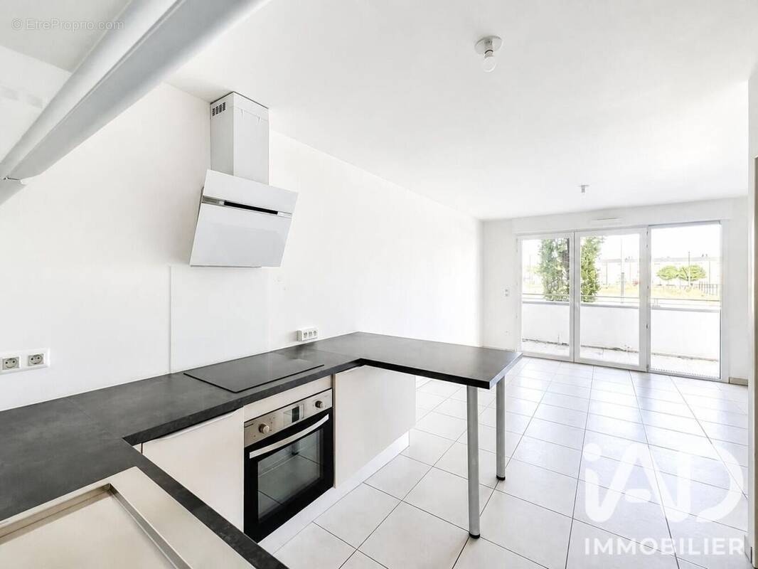 Photo 1 - Appartement à BEZANNES