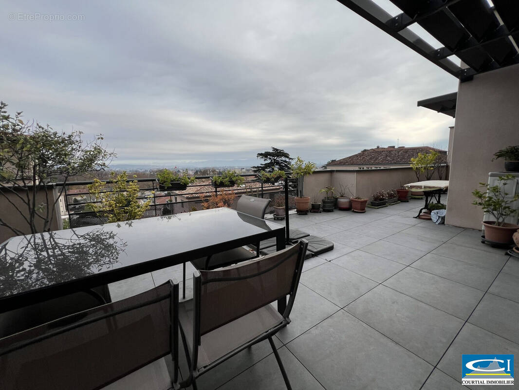 Appartement à TOURNON-SUR-RHONE