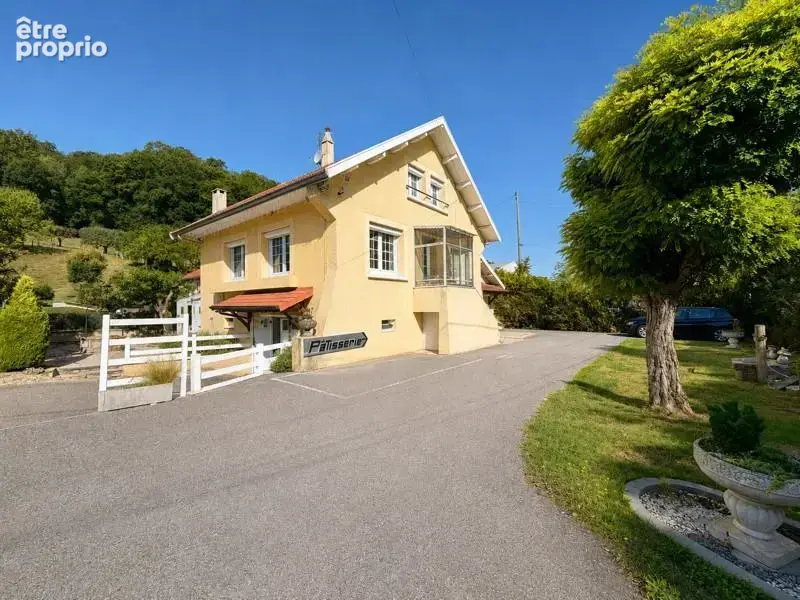 Maison de 5 pièces principales - photo 2