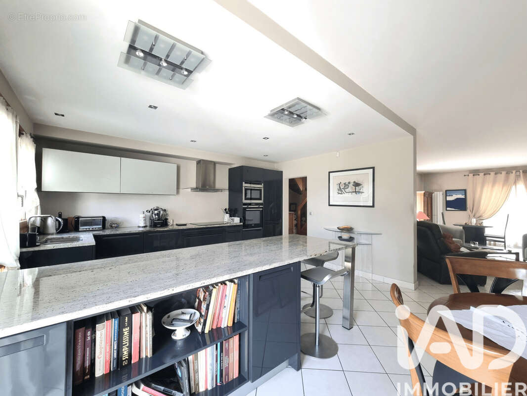 Photo 8 - Maison à YERRES