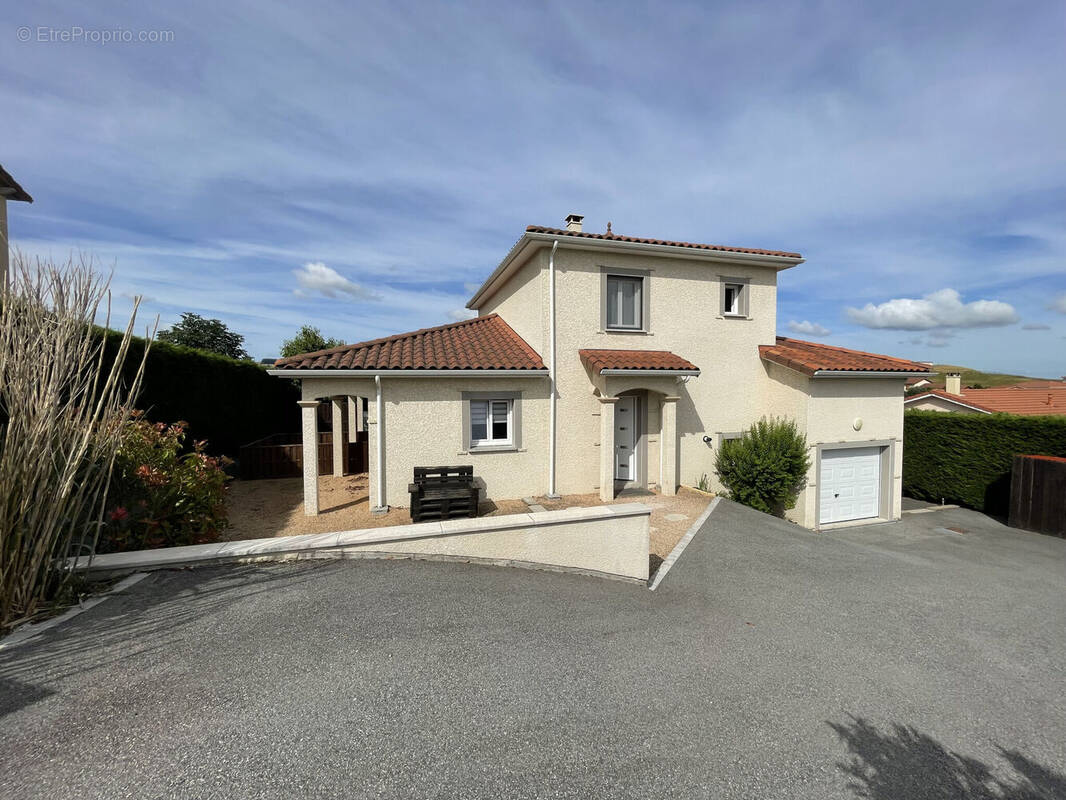 Photo 1 - Maison à AMPLEPUIS