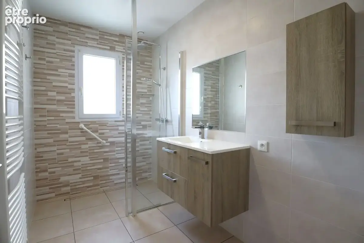 Au CALME d'une IMPASSE, maison de PLAIN-PIED offrant 110 m2 d'habitation - photo 8