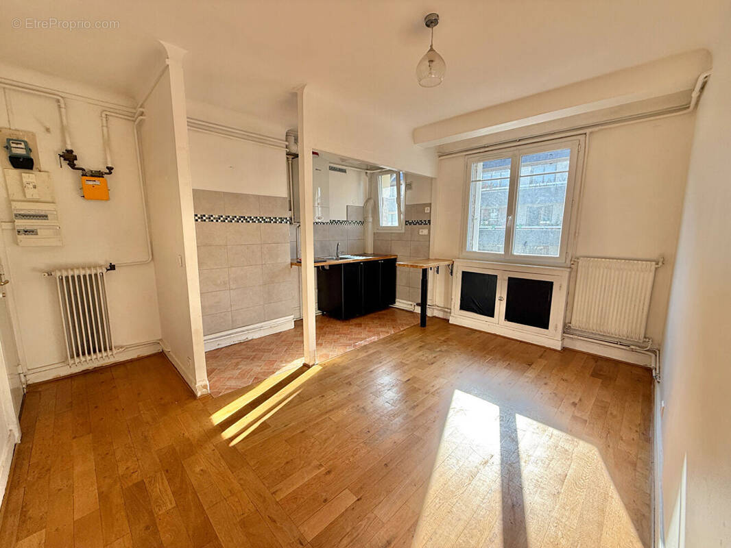 Appartement à PARIS-12E