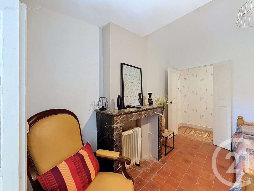 Maison à MONTAGNAC