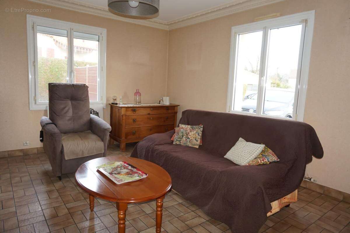 Maison à SAINT-MALO-DU-BOIS