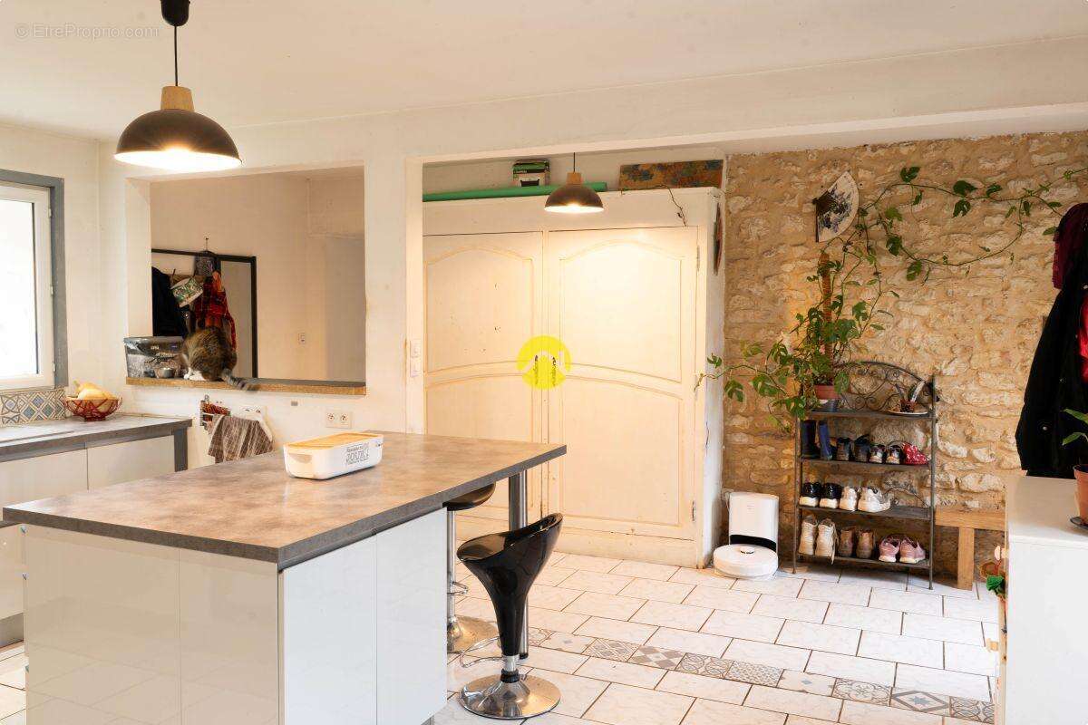 Maison à SAINTE-ALVERE