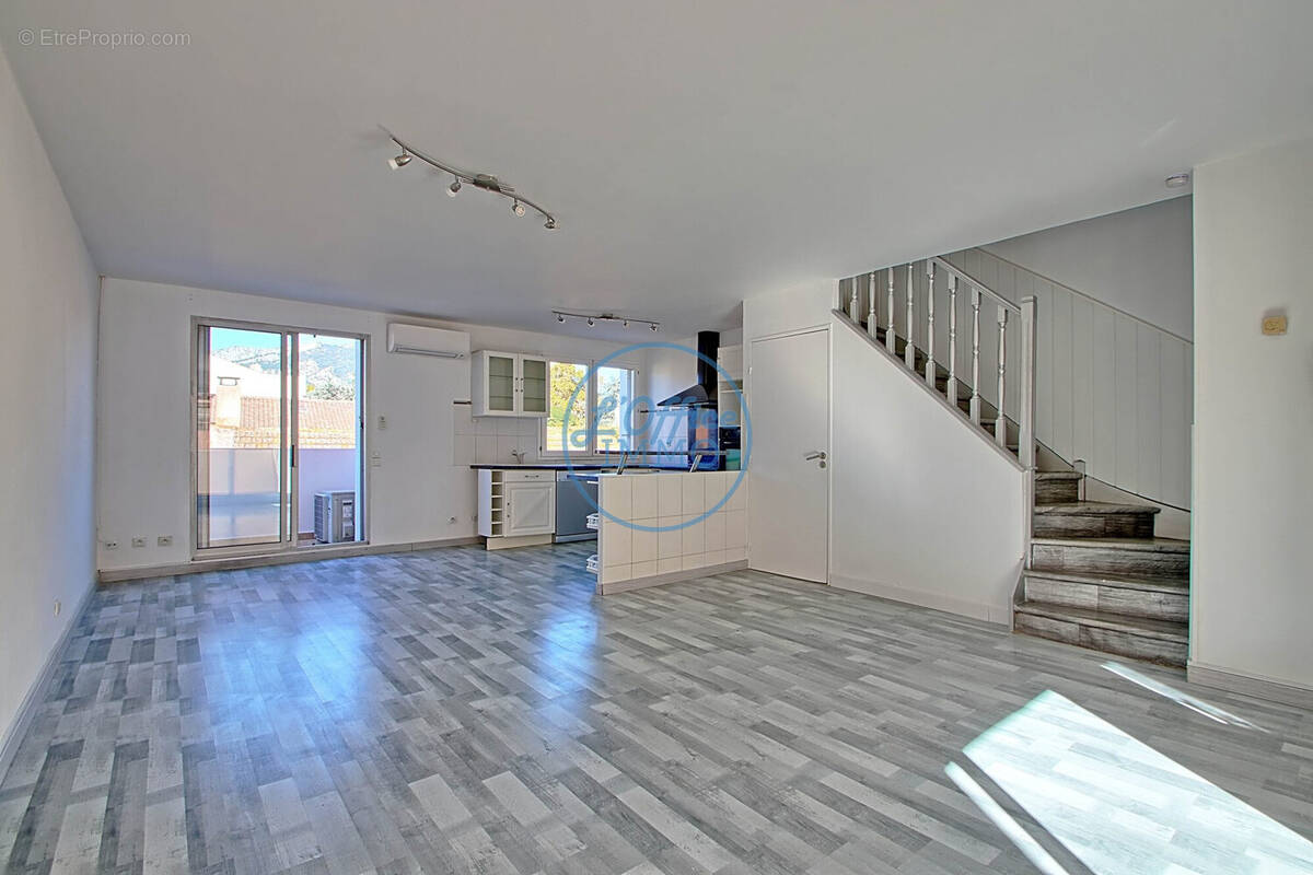 Appartement à LA GARDE