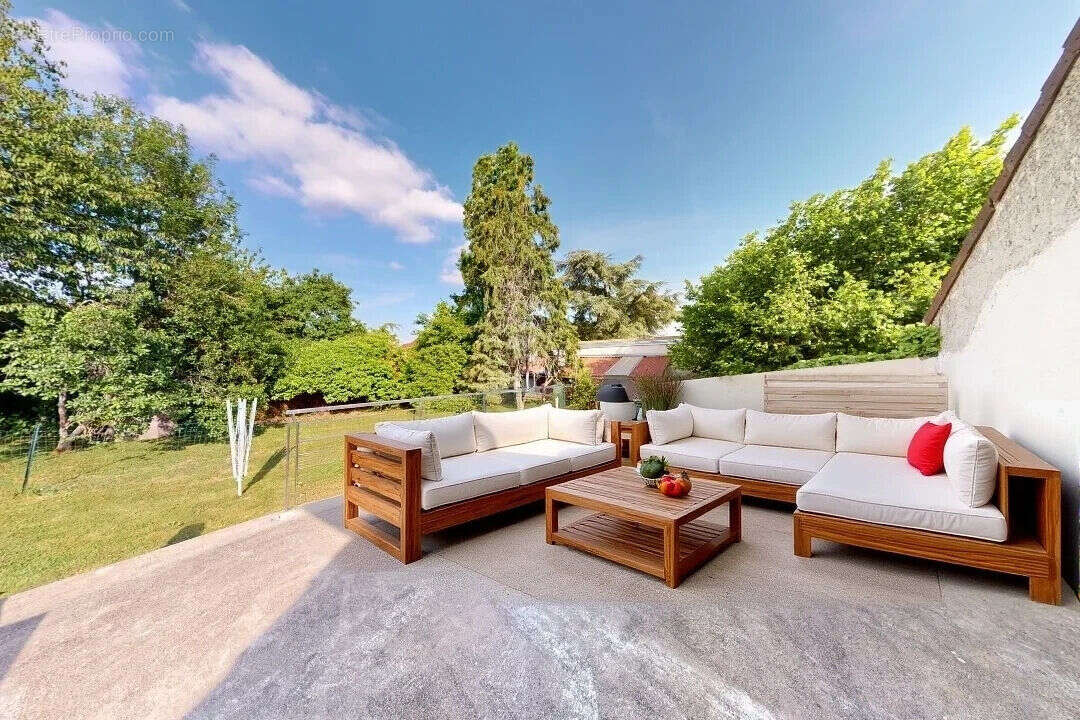 Maison à CRECY-LA-CHAPELLE