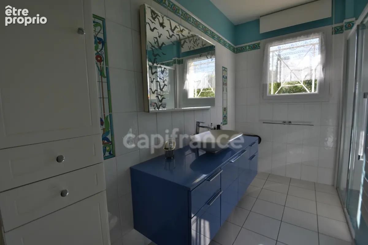 Propriété au calme - 5 chambres - T3 attenant - garage XXL - piscine - à MARMANDE (47) - photo 42