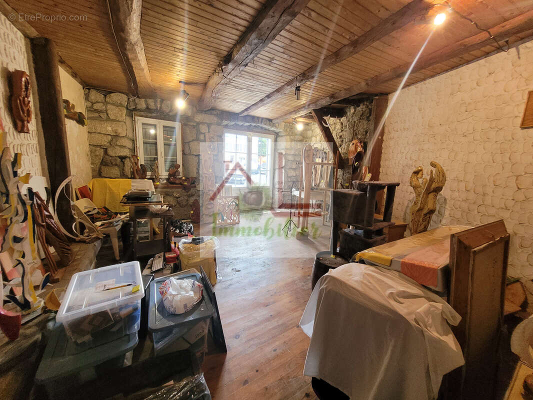 Maison de village de 137 m2 - photo 8