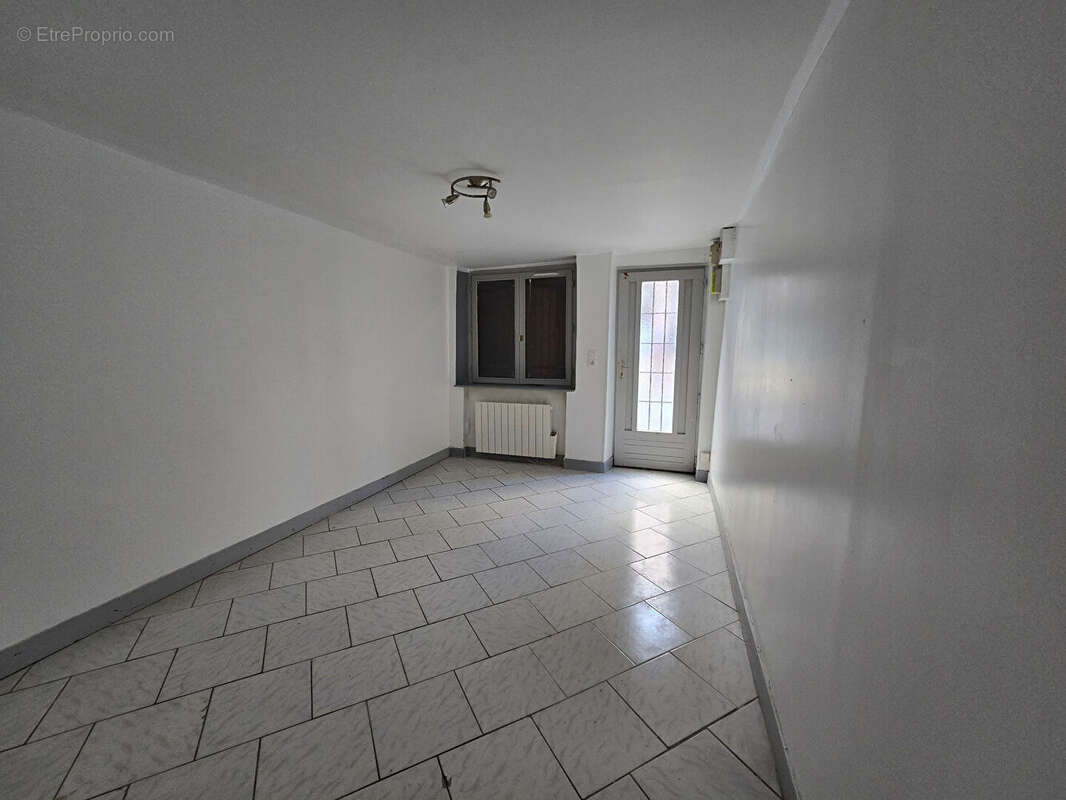 Maison à NONANCOURT