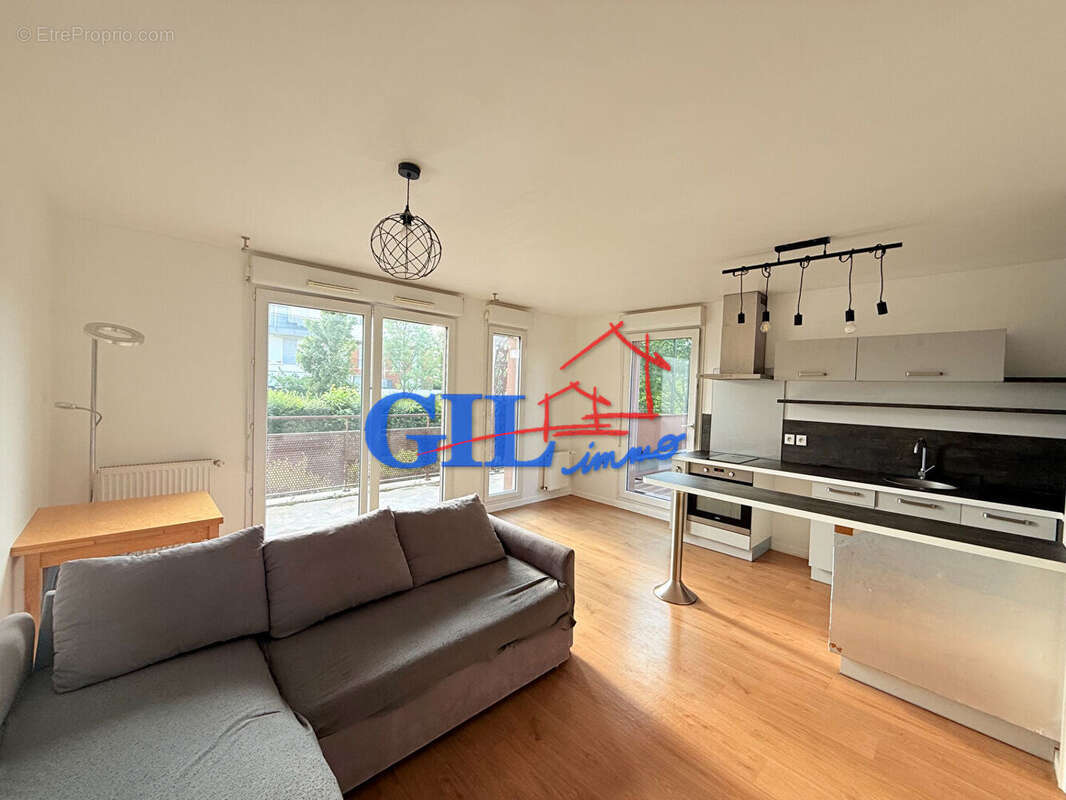 Appartement à MOISSY-CRAMAYEL