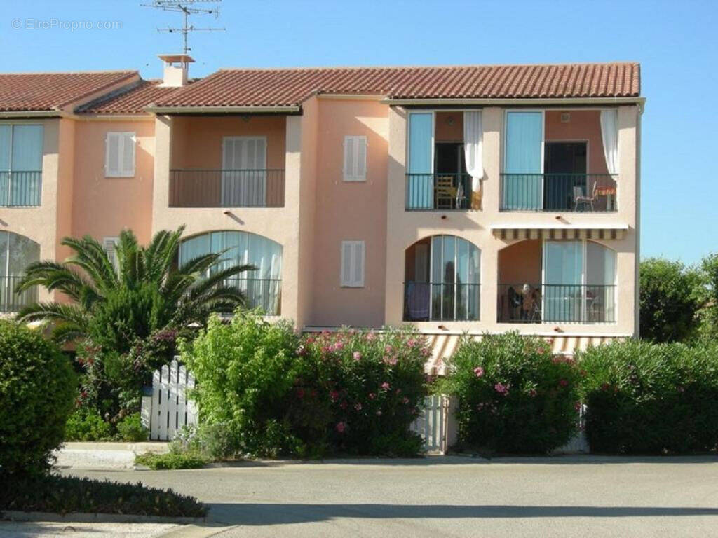 Appartement à LA LONDE-LES-MAURES