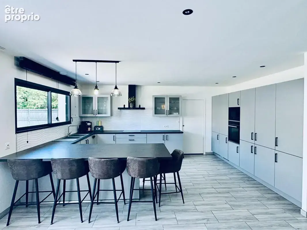 EXCLUSIVITÉ   Maison  contemporaine de plain-pied à Nuaillé - photo 6