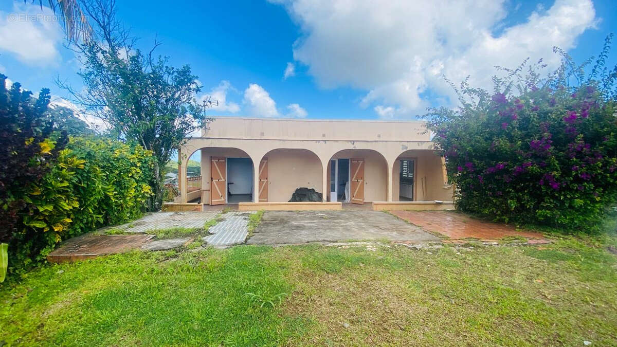 Maison à SAINT-JOSEPH