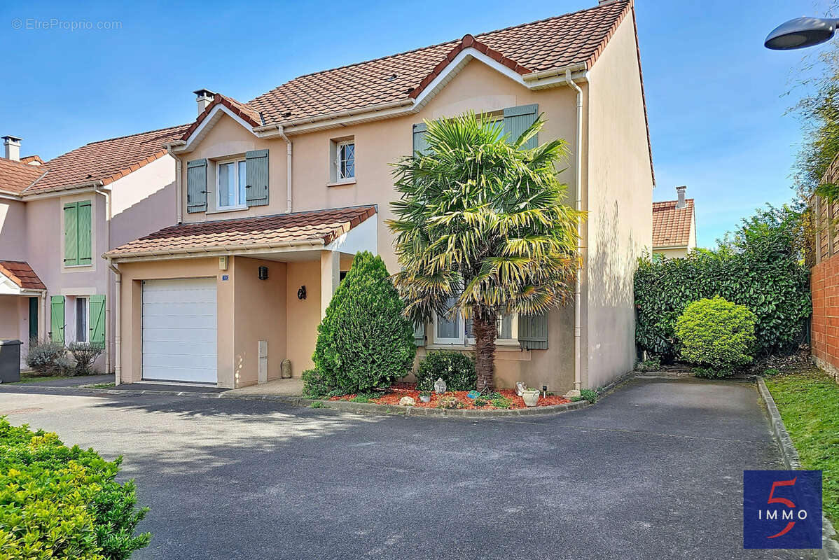 Maison à NOISY-LE-GRAND
