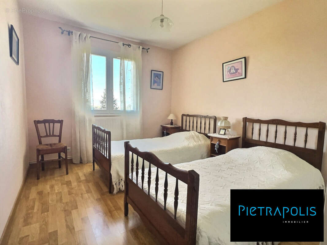 Maison à MONTMERLE-SUR-SAONE