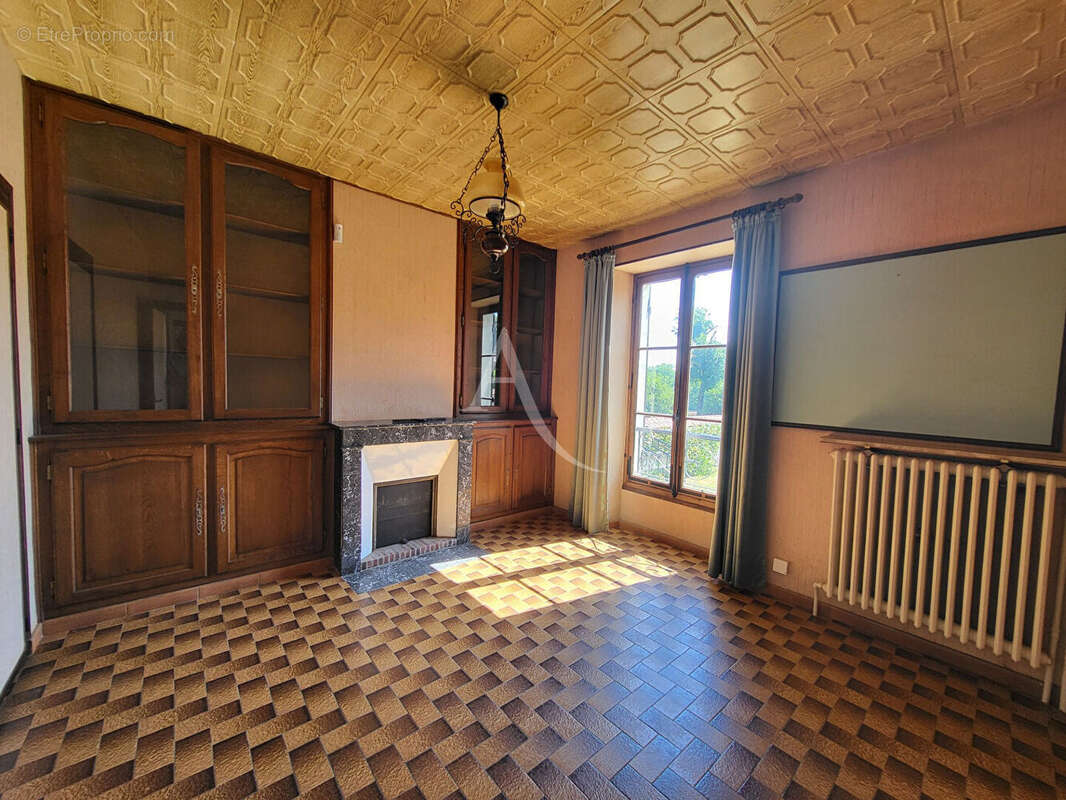 Maison à BLANDY