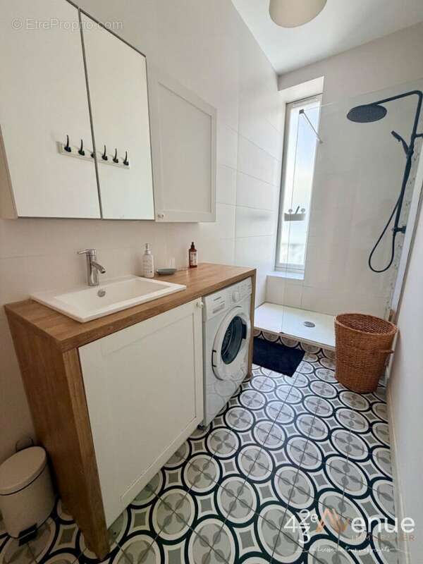 Appartement à SAINT-ETIENNE
