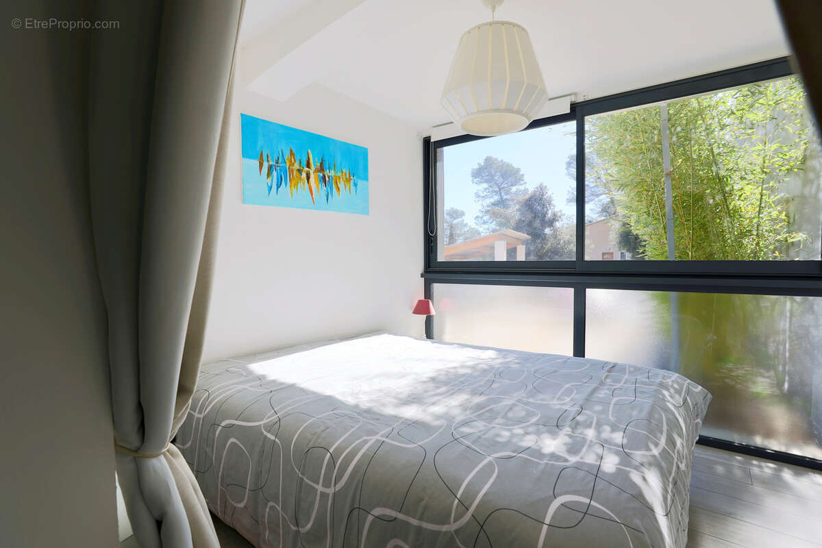 Maison à MEOUNES-LES-MONTRIEUX