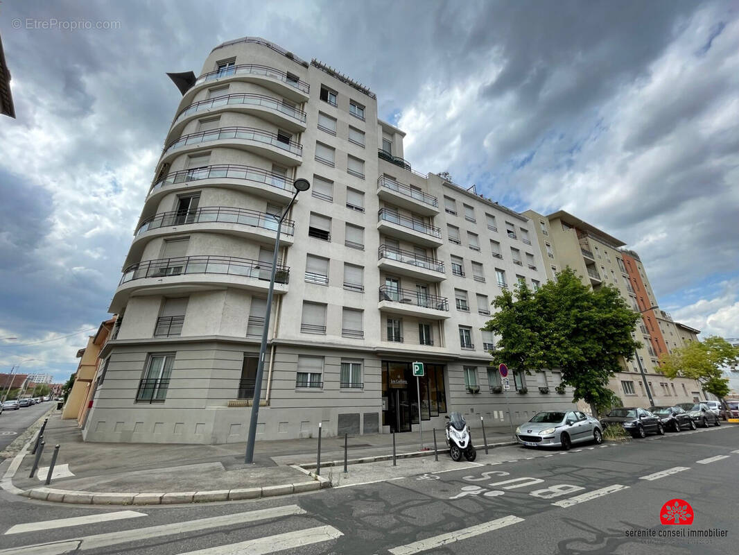 Façade - Appartement à LYON-8E