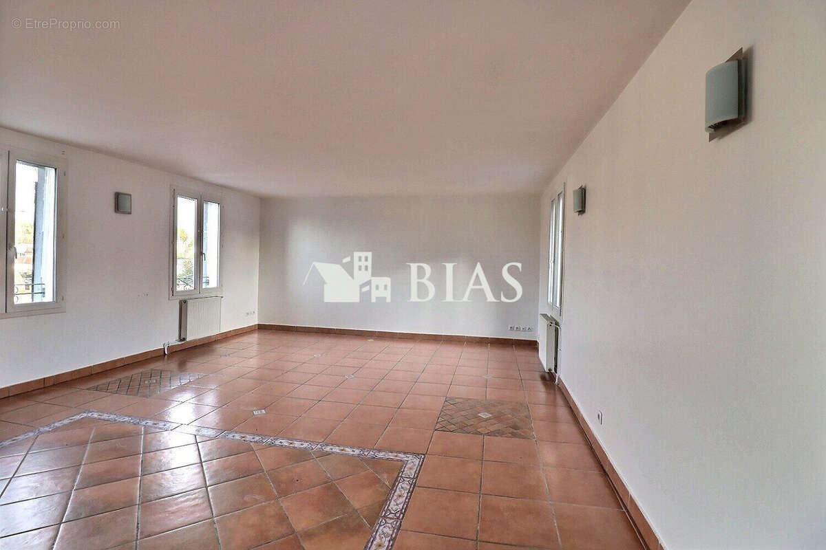 Appartement 104 m² à Lisieux  - photo 3