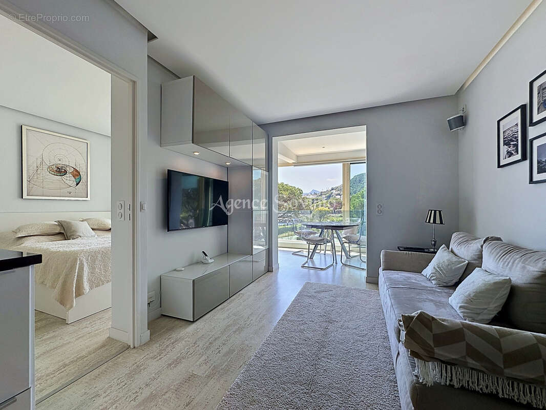 Appartement à MANDELIEU-LA-NAPOULE