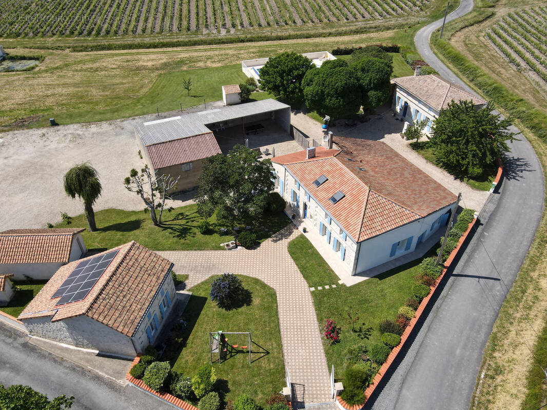 Maison à MIRAMBEAU