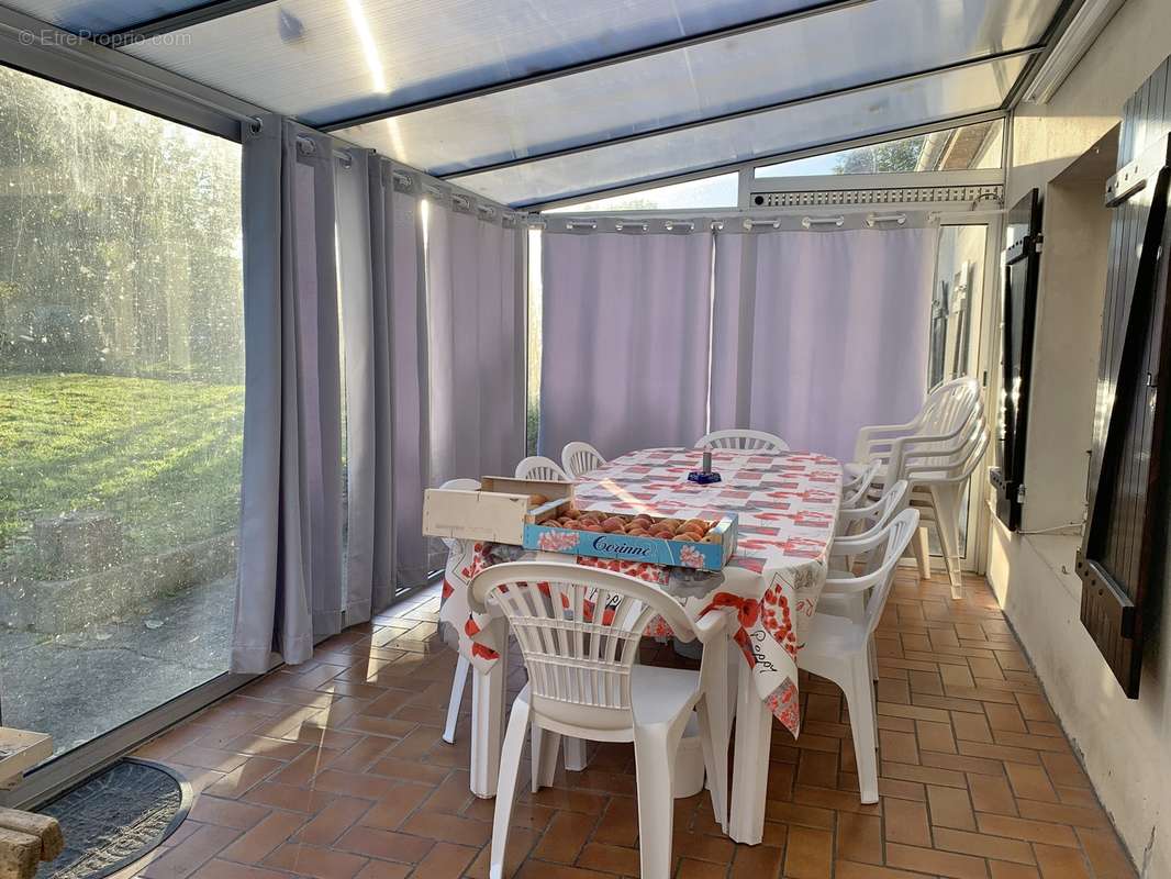 La véranda. - Maison à RAUVILLE-LA-PLACE