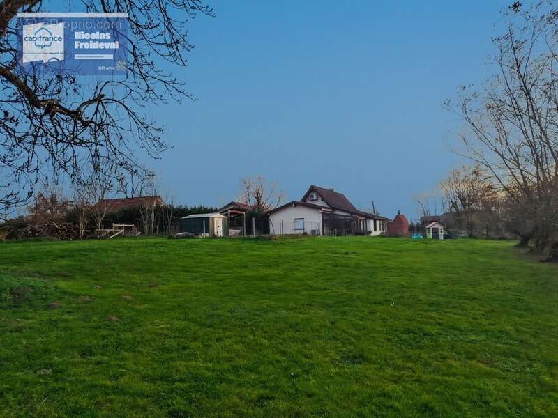 Maison à SAVIGNY-EN-REVERMONT