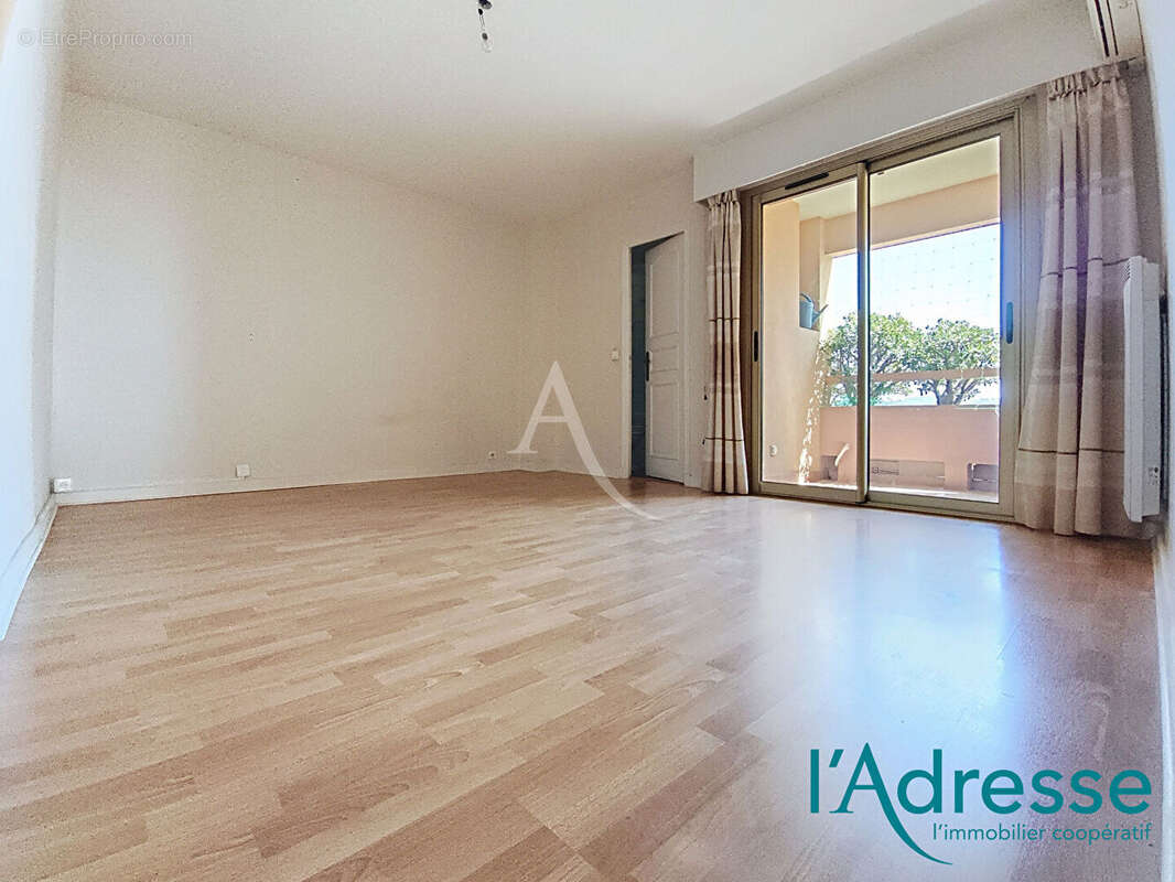 4p 104 m²  + terrasse, vue mer, garage et cave - photo 9