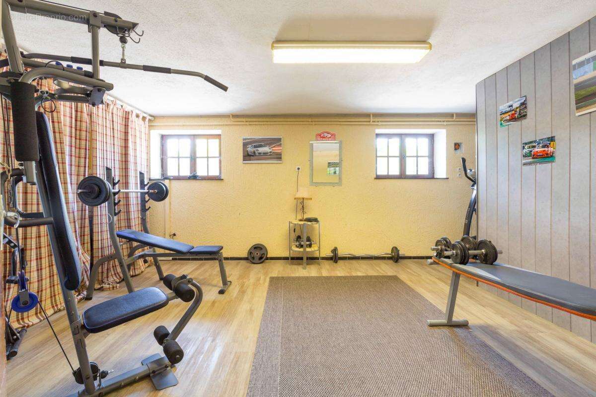 Maison à MIREBEAU-SUR-BEZE