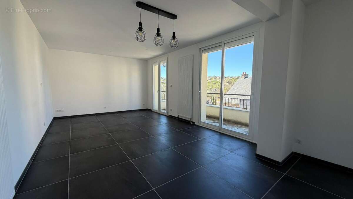 Maison à LE MONASTERE