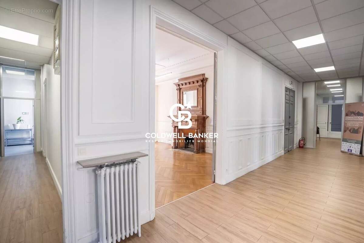 Appartement à PARIS-8E