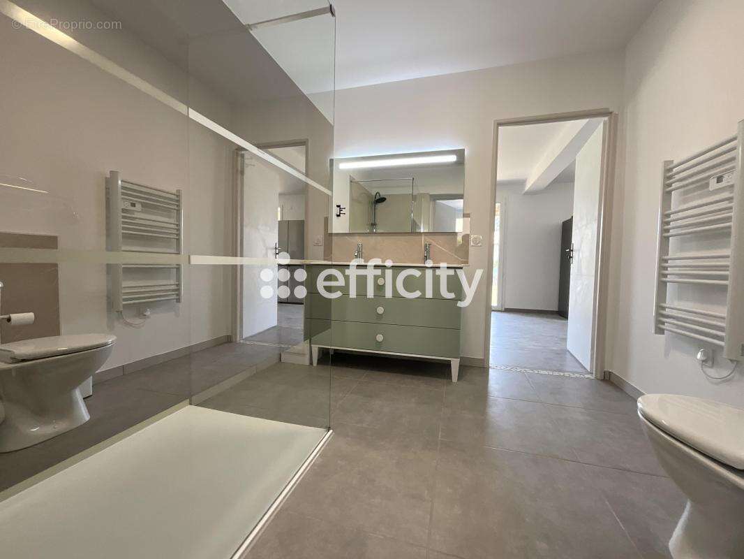 Maison 232 m² à Chomerac  - photo 15