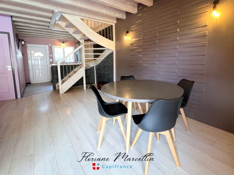 Maison à BONNEVILLE