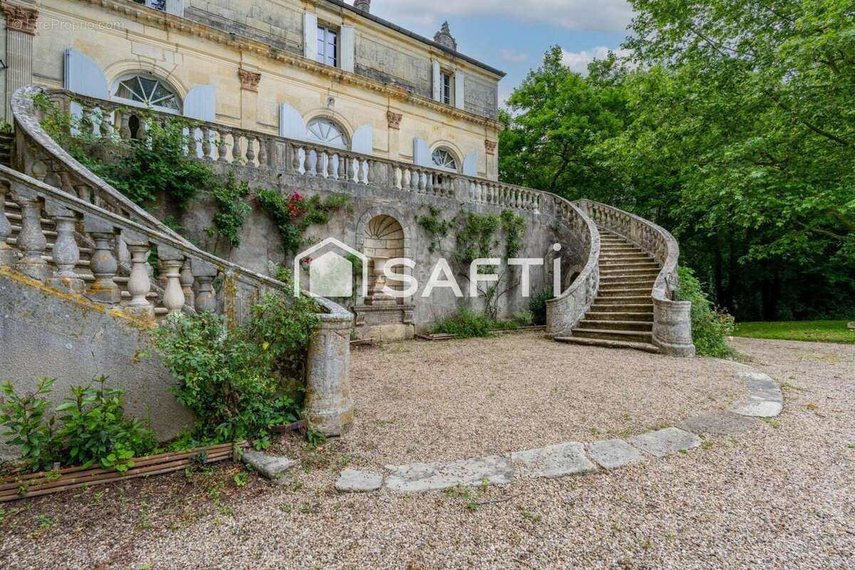 Photo 2 - Maison à PUJOLS