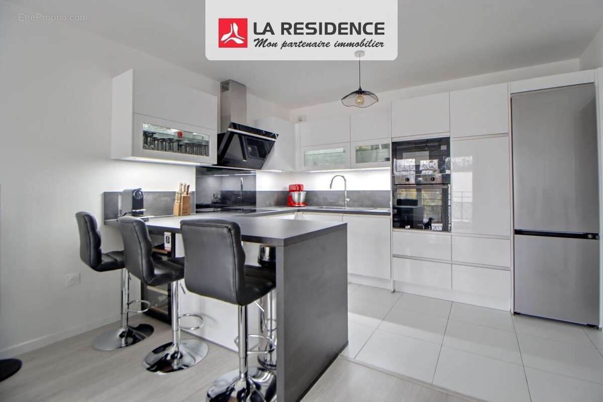 Appartement à VERNEUIL-SUR-SEINE