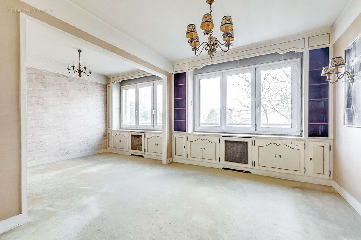 Appartement à PARIS-14E