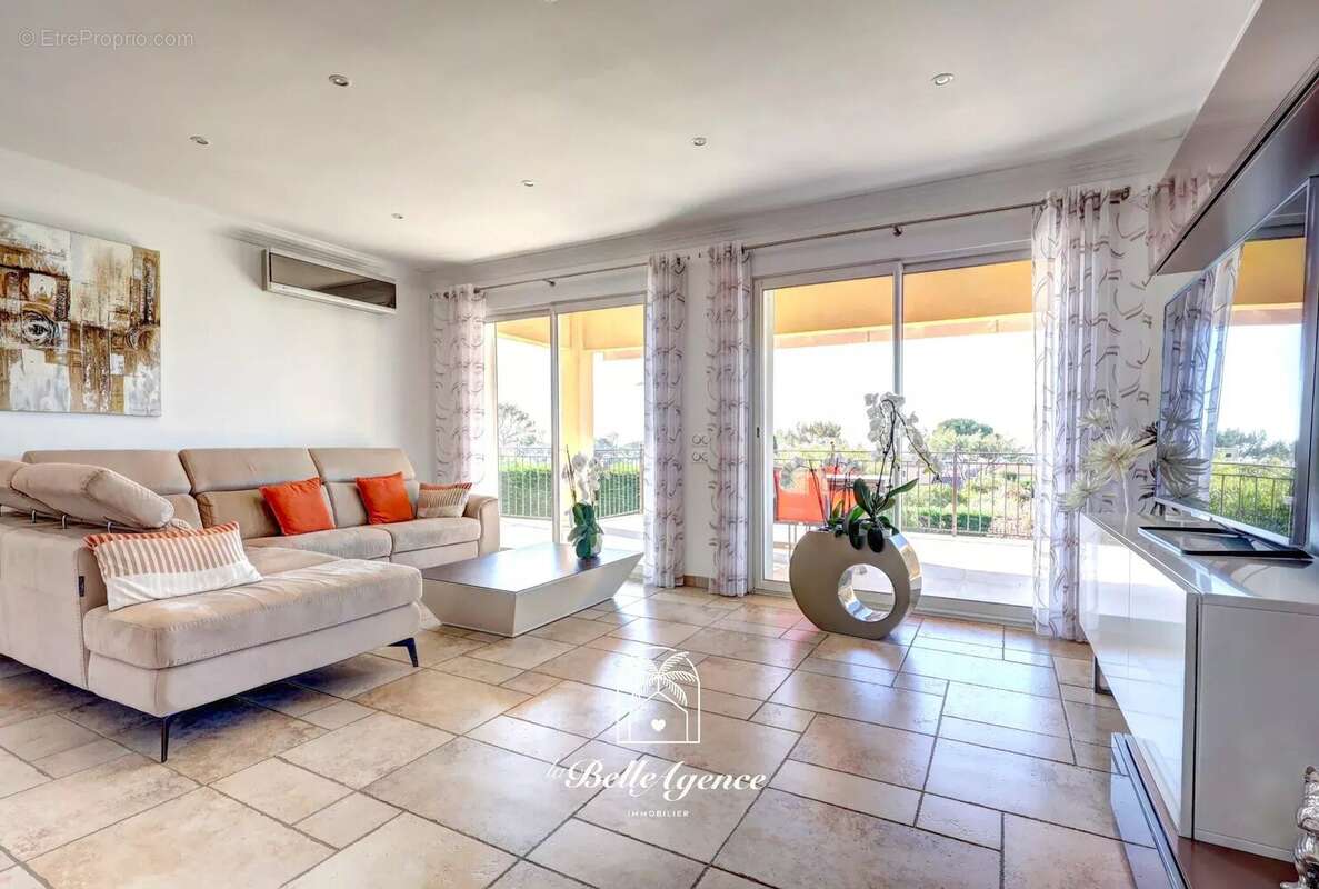 Maison à SAINT-LAURENT-DU-VAR