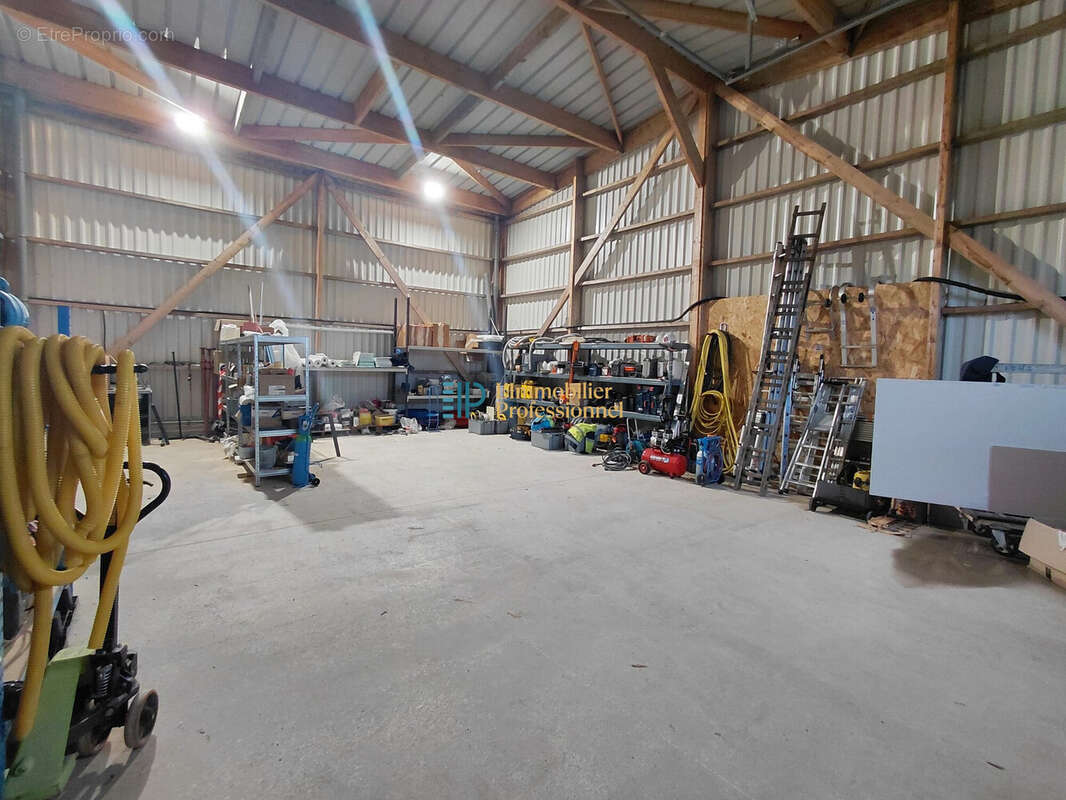 Commerce à ERGUE-GABERIC