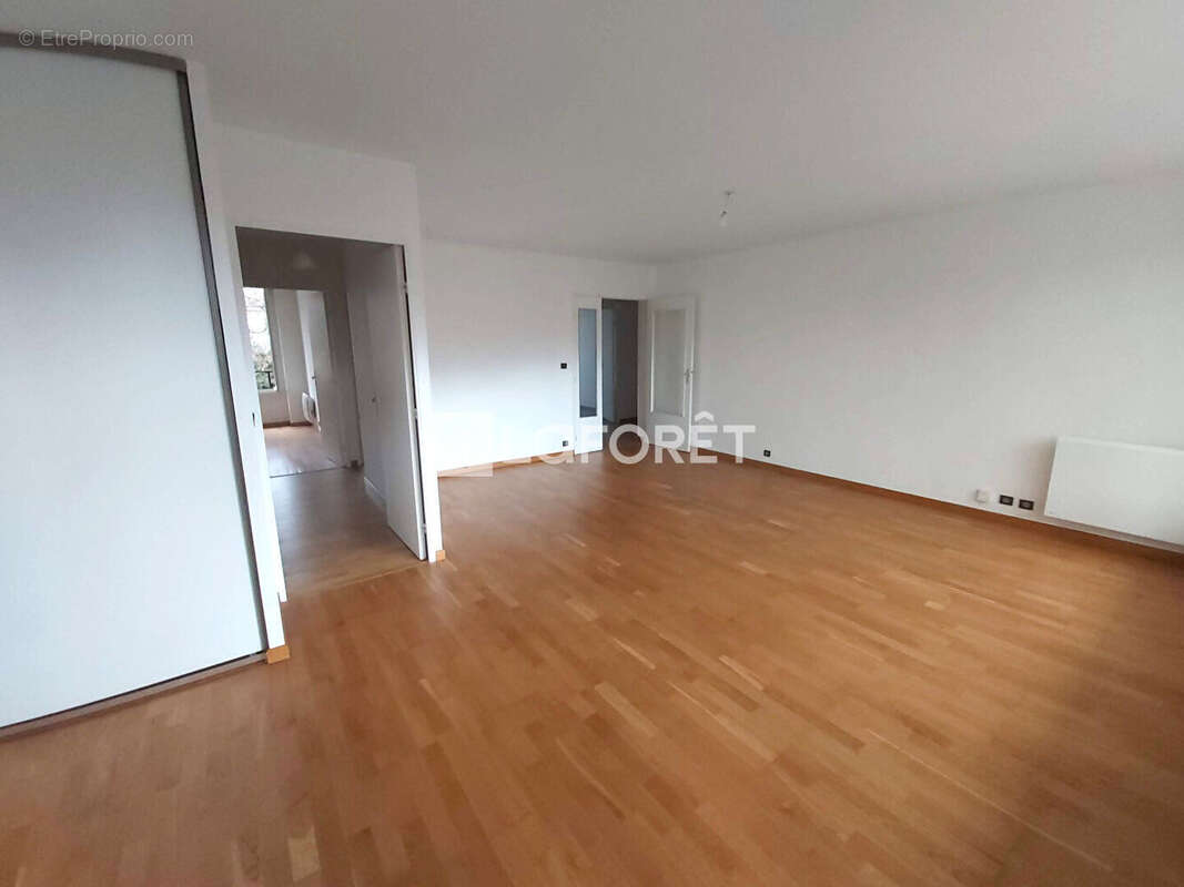 Appartement à LE RAINCY