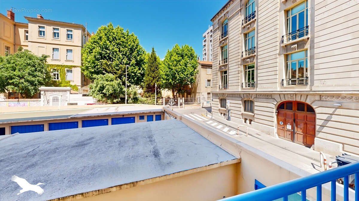 Appartement à MARSEILLE-6E