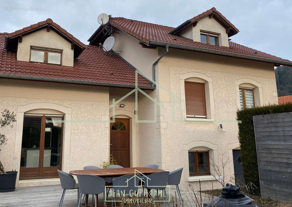 Maison à SAINT-ETIENNE-LES-REMIREMONT