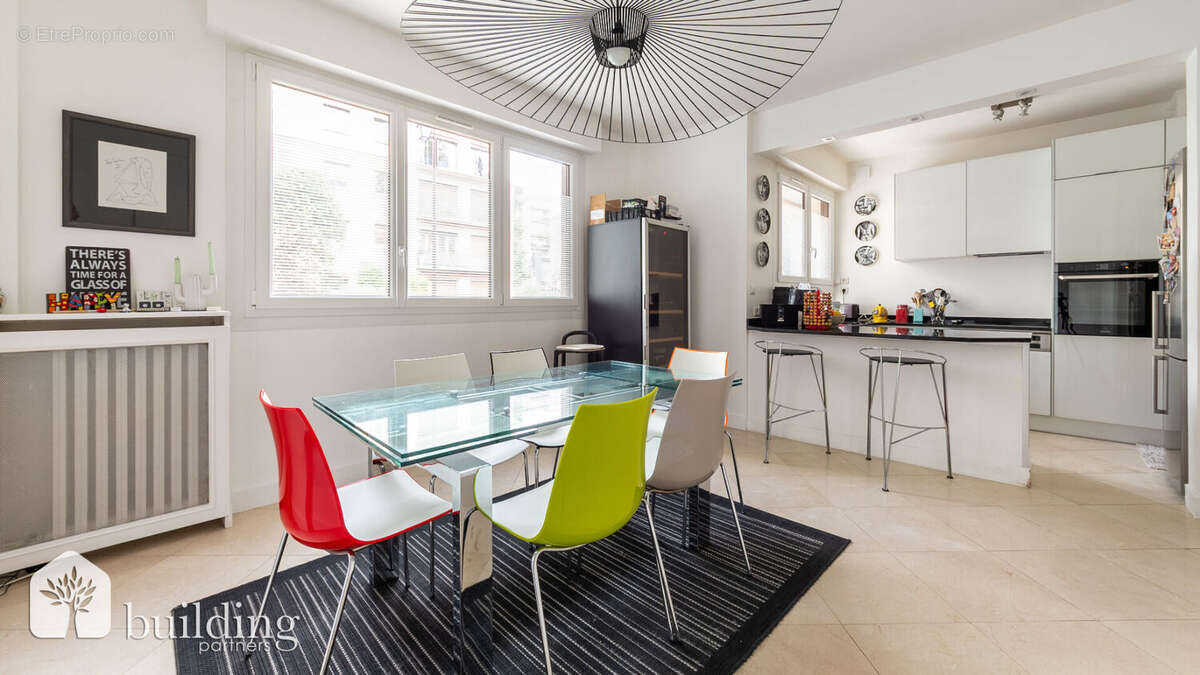 Neuilly-sur-Seine Saint-James - Duplex familial 7 pièces de 144,5 m² avec jardin de 59 m² - photo 17