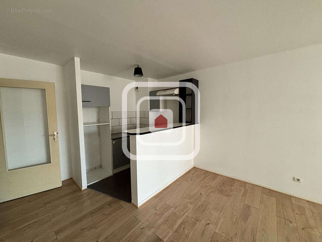 Secteur clairmarais appartement t2 49.04 m2 avec balcon - photo 3