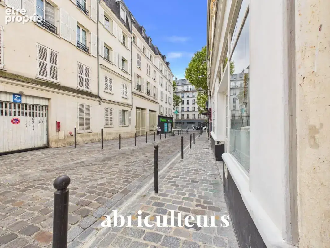 Charmant Appartement T2 rénové avec prestations de qualité dans le 18ème arrondissement - photo 21