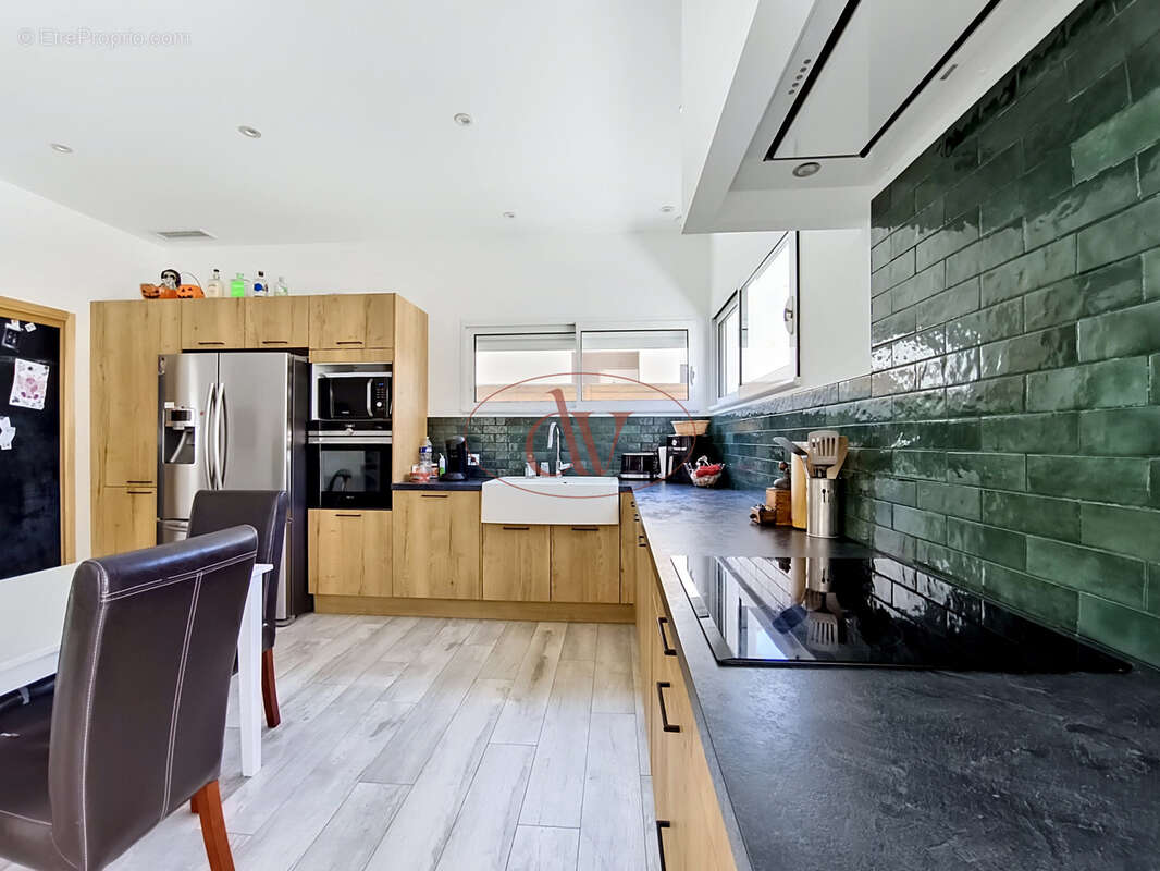 Villa d'Architecte moderne en 3 faces avec piscine - photo 4