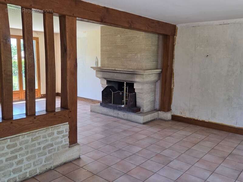 Maison à SAINT-MARTIN-AUX-CHARTRAINS
