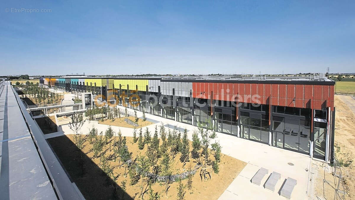 Vente Local Commercial 200 M² à Tremblay-en-France (93290) - photo 3